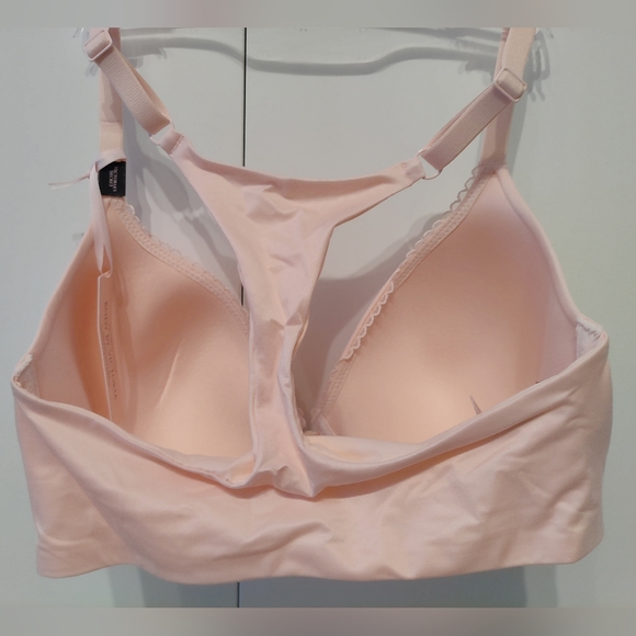 Victoria's Secret Lightly Lined Full-Coverage Racerback Bra - Picture 2 of 2